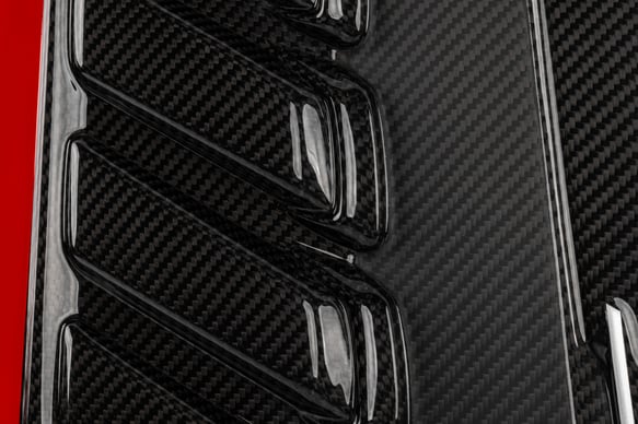 Load image into Gallery viewer, APR Engine Cover - 2.9T/3.0T/4.0T (4M) SUV - Carbon Fiber